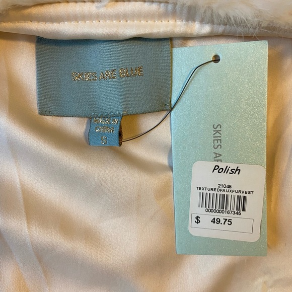 Skies are Blue Textured Faux Fur Vest - Picture 5 of 8